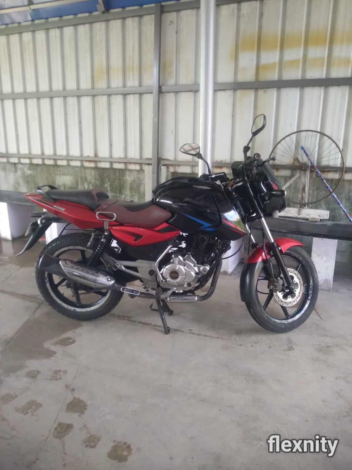 Pulsar 150 மாடல் 2015 லொகேஷன்.. திருவாரூர் தொடர்பு கொள்ள📞 call me 9626999133