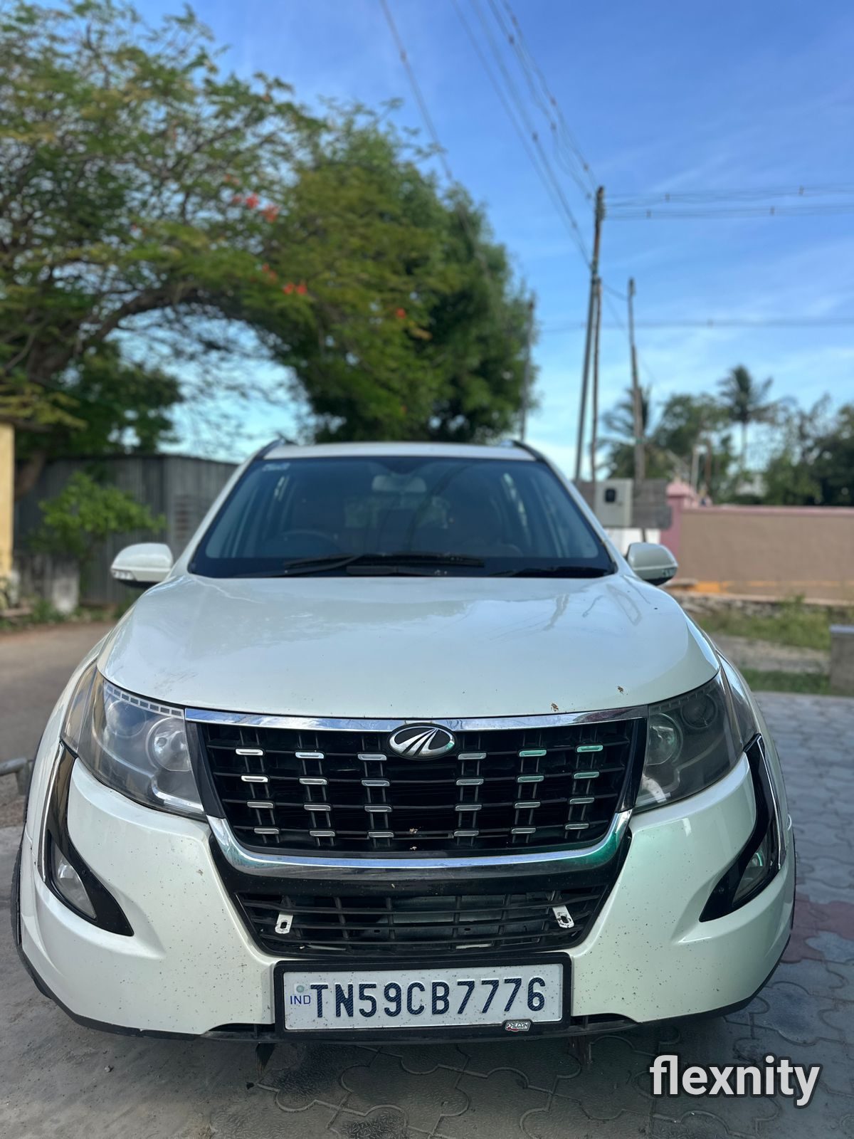 Mahindra XUV 500