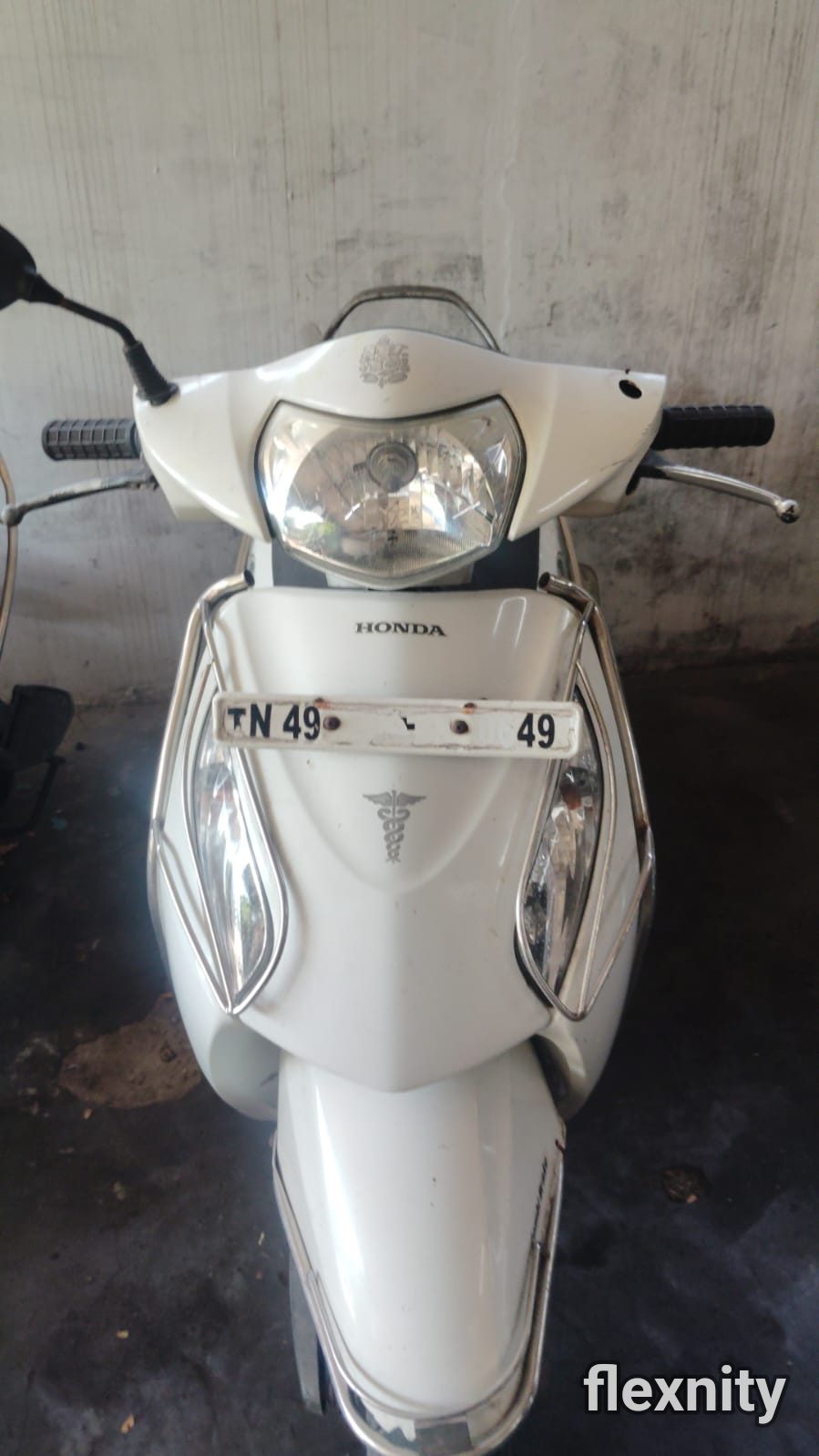 Activa I model 2016 owner single insurance live self start engine good condition price 29000 location Karaikal call 72007 57313