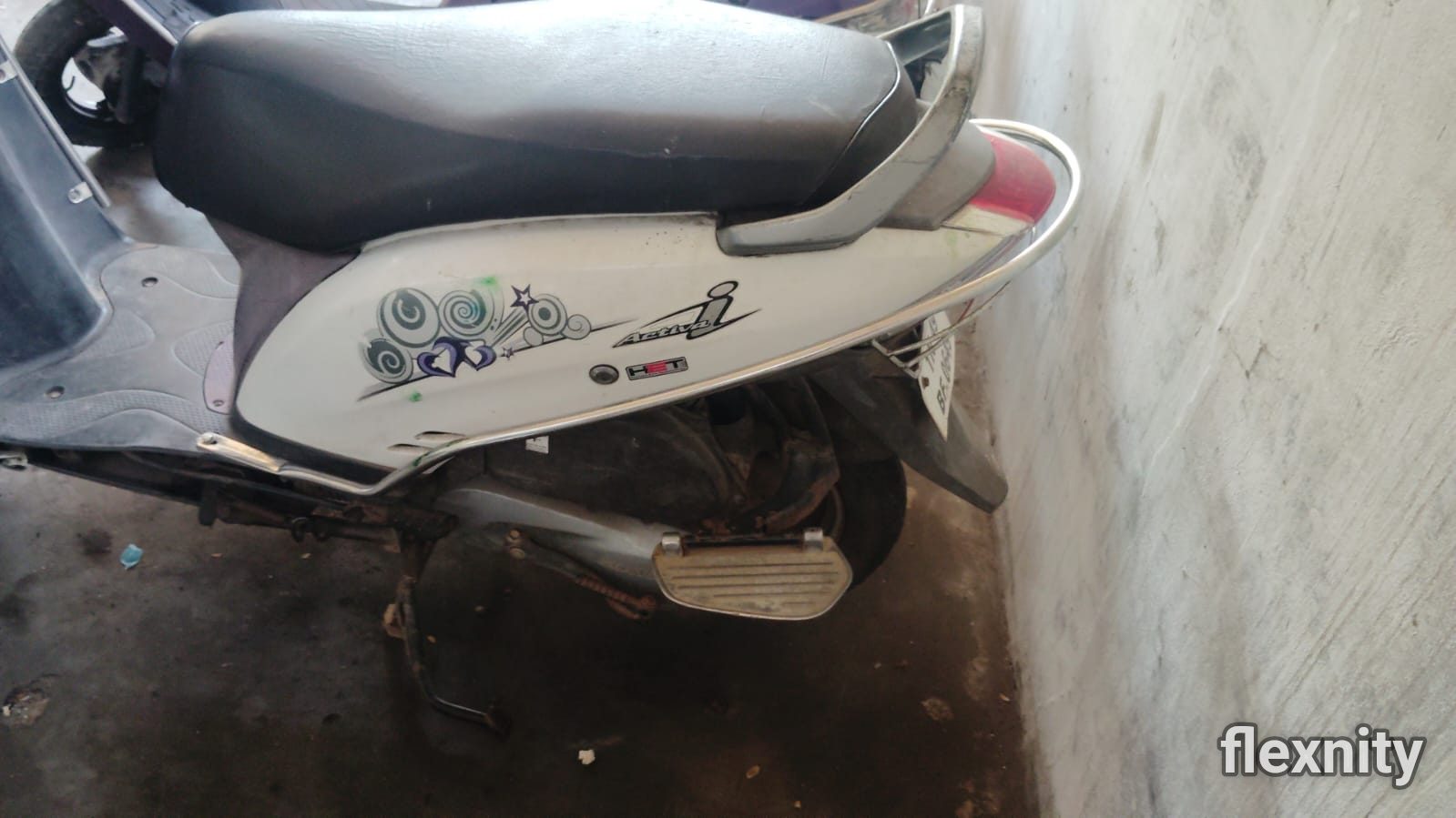 Activa I model 2016 owner single insurance live self start engine good condition price 29000 location Karaikal call 72007 57313