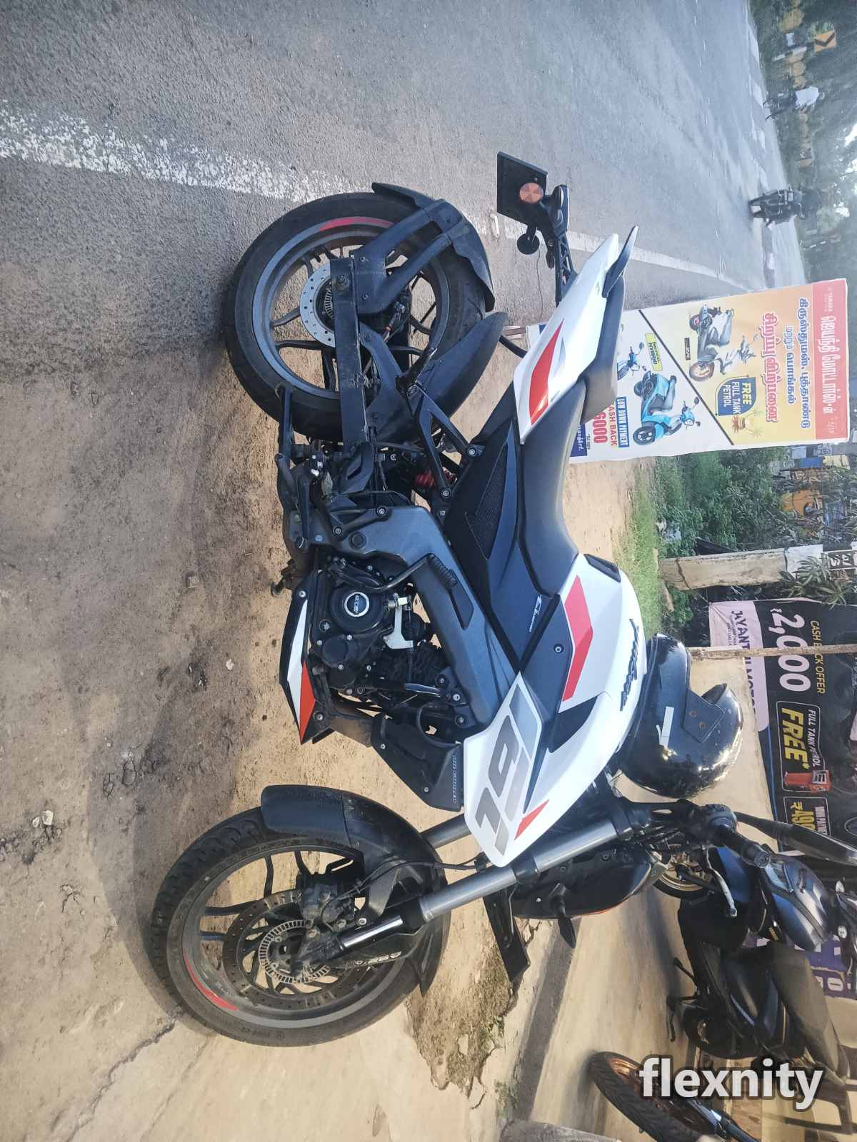 Bajaj pulsar NS 160